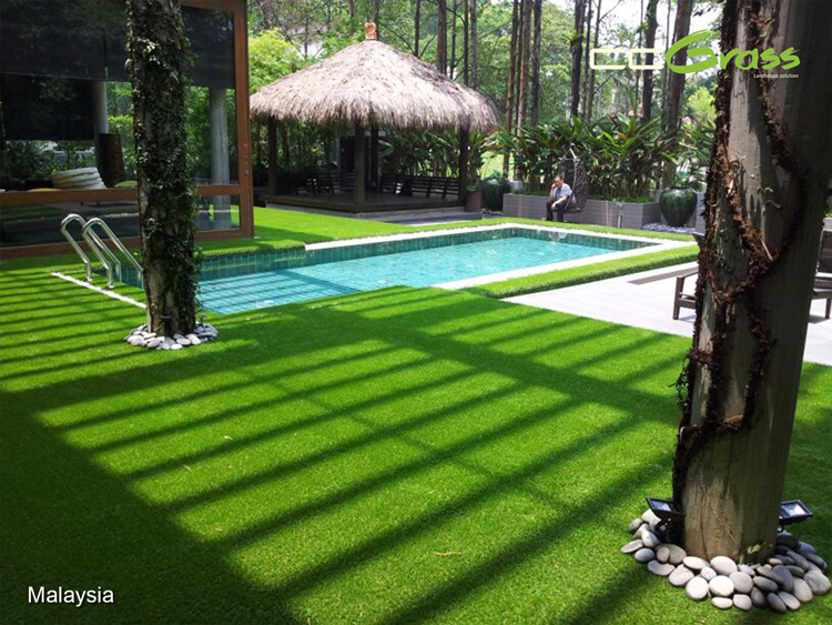 CCGrass, césped artificial para piscinas