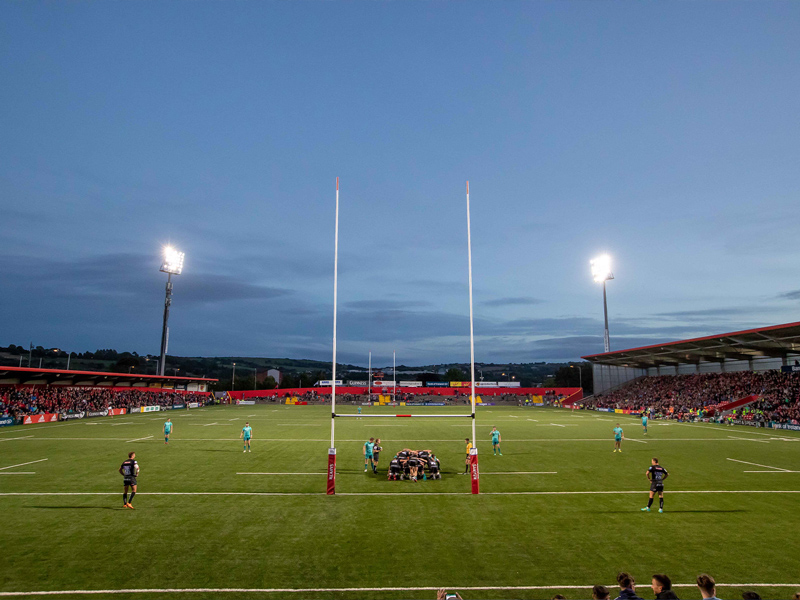 Самое современное поле для регби 3G для команды Munster Rugby